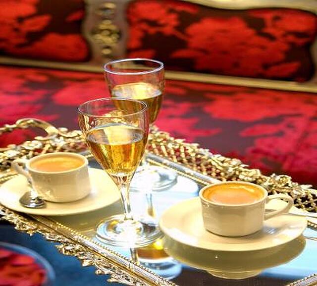 آدامار هتل-اسپشیال کتگوری