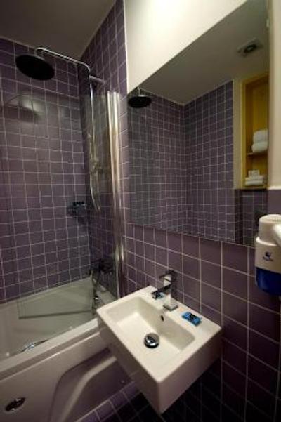 آدامار هتل-اسپشیال کتگوری