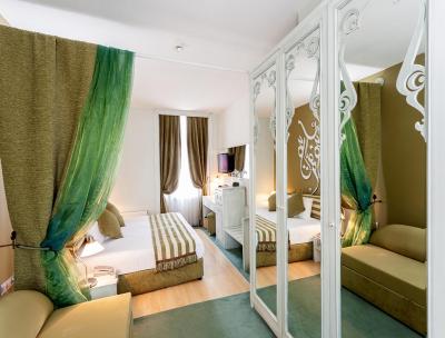 آدامار هتل-اسپشیال کتگوری