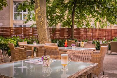 لینز گاردن هتل بوداپست