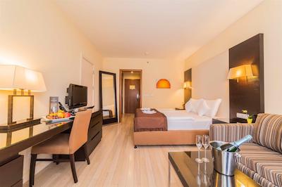 لینز گاردن هتل بوداپست