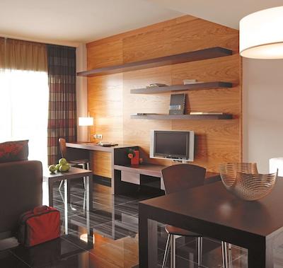 هسپریا بارسلنا فیرا سویتز