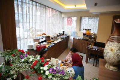 مونتاگنا هارا هتل