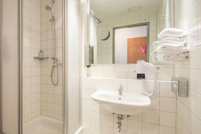 بست وسترن امدیا پاساو