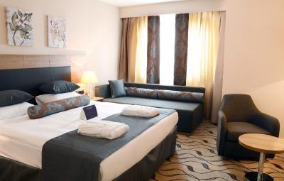 لیستانا هتل