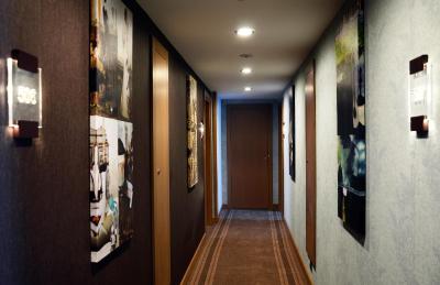 لیستانا هتل