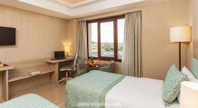 هتل گلدن وی جییمکنت