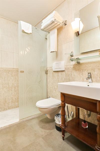 بست وسترن امپایر پالاس