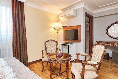 بست وسترن امپایر پالاس