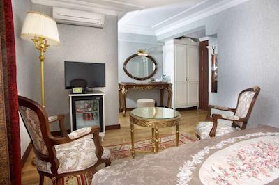 بست وسترن امپایر پالاس