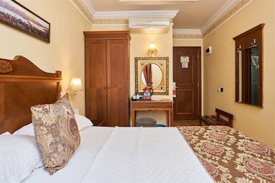 بست وسترن امپایر پالاس