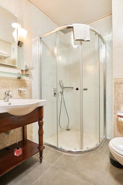 بست وسترن امپایر پالاس