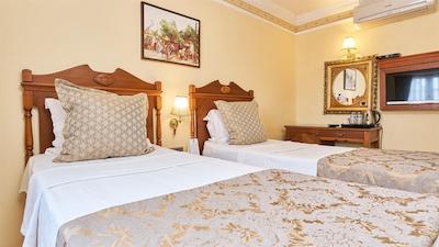 بست وسترن امپایر پالاس