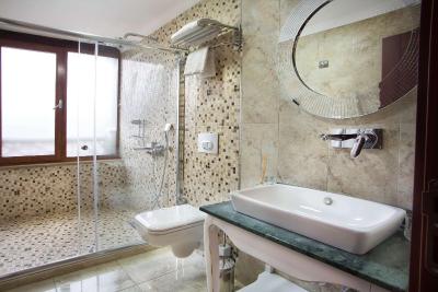 بست وسترن امپایر پالاس