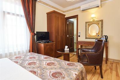 بست وسترن امپایر پالاس