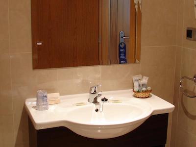 سرکتل لا برنا هتل