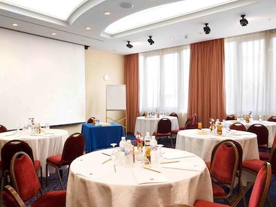 آل هامرا هتل ماناجد بای اکسر