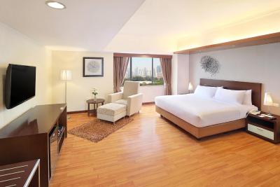 سنتوری پارک هتل