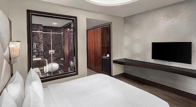 دابل تری بای هیلتون استانبول گایرتپه