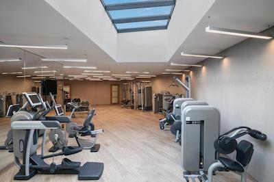 دابل تری بای هیلتون استانبول گایرتپه