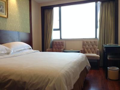 وینا آیرپرت هتل شنزهن