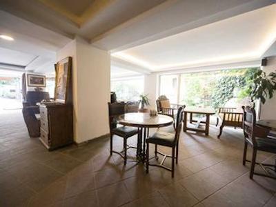 سمسان هتل نیشانتاشی