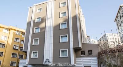 سمسان هتل نیشانتاشی