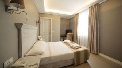 سمسان هتل نیشانتاشی