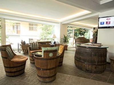 سمسان هتل نیشانتاشی