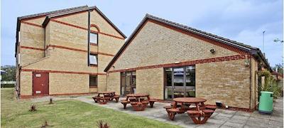 کمپانیل دارتفرد-اسود ایست اُف لندن