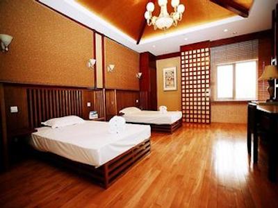 کرون پلازا لیک مالارن شانگهای