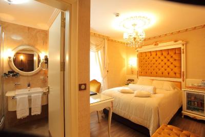 اوتامانز لایف هتل