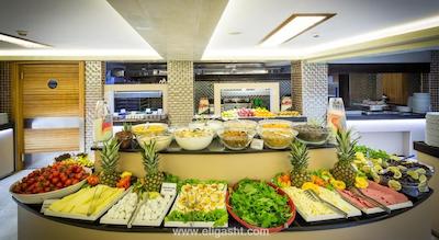 اورکا رویال هتل