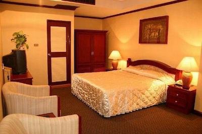 چیانمای راتاناکسین