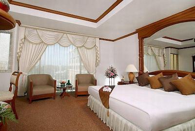 چیانمای راتاناکسین