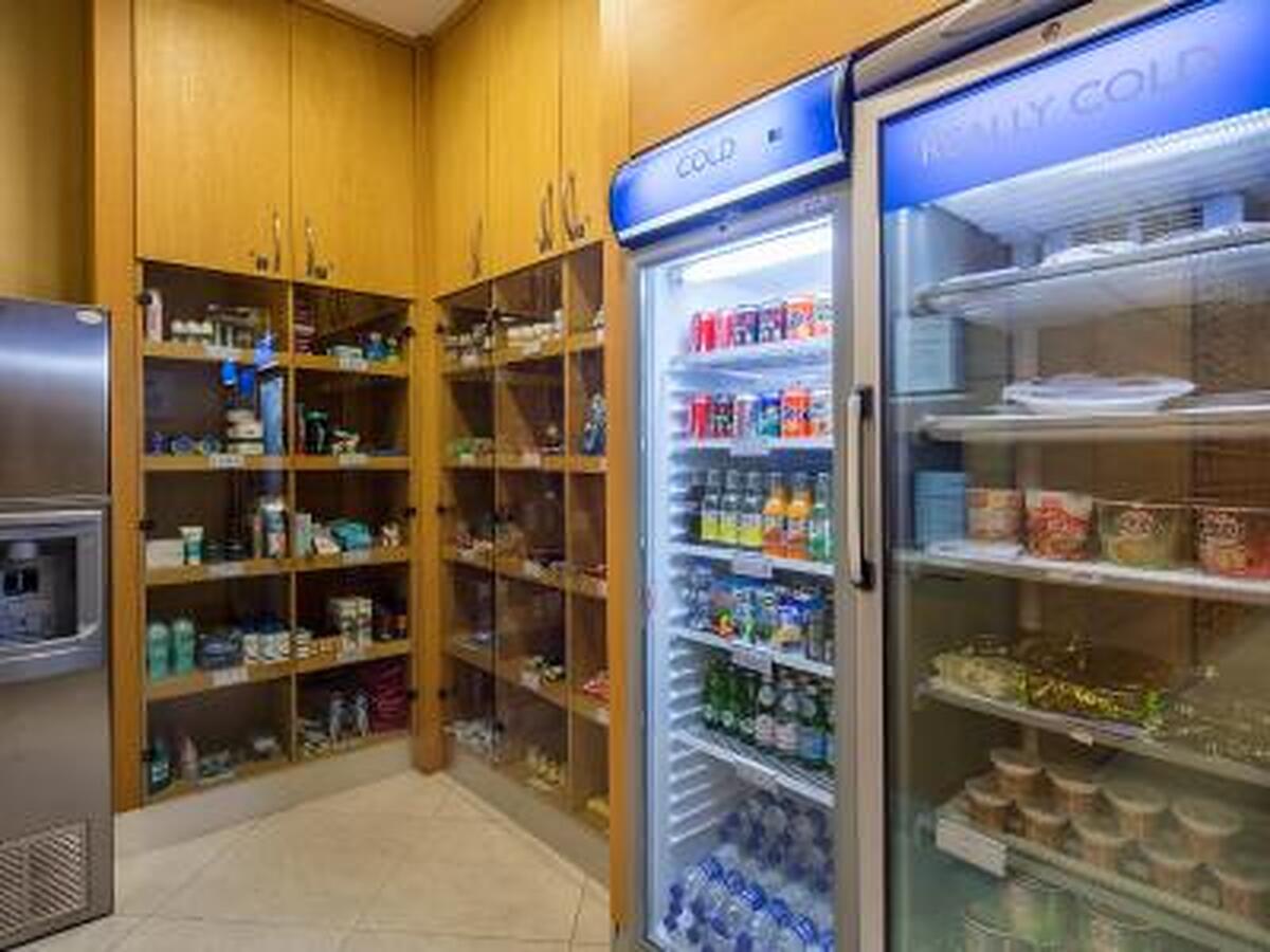 دوسو دوسی هتلز گلدن هورن