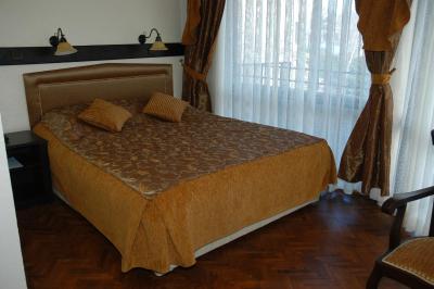 مگارا پالاس-اولد سیتی