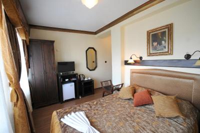 مگارا پالاس-اولد سیتی