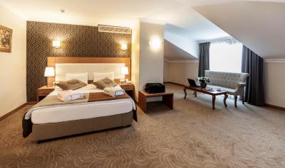 گرند هتل آوچیلار