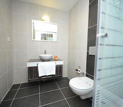 نوسا سوئیتس پرا