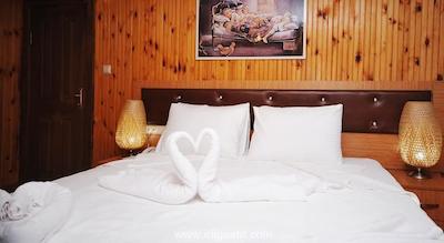 نوسا سوئیتس پرا