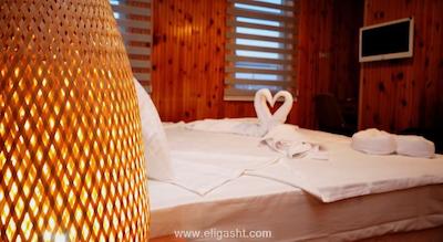 نوسا سوئیتس پرا