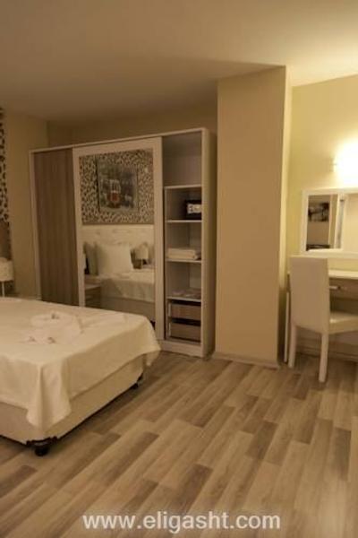 نوسا سوئیتس پرا