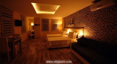 نوسا سوئیتس پرا