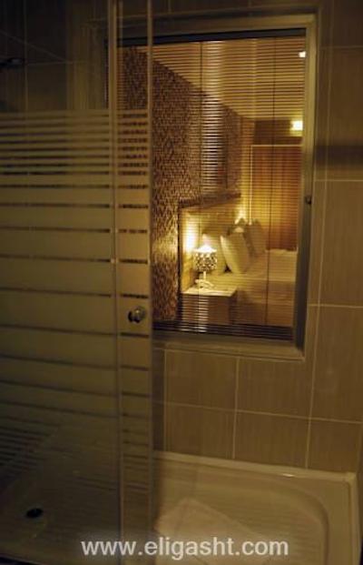 نوسا سوئیتس پرا