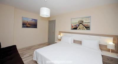 نوسا سوئیتس پرا