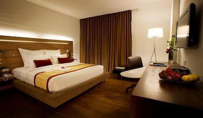 ساچاز اونیو