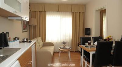 تری اپلز المدگ رزیدنس