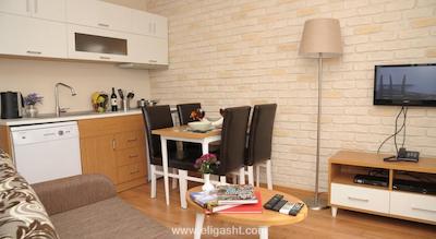 تری اپلز المدگ رزیدنس