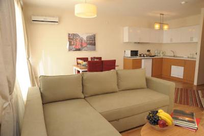 تری اپلز المدگ رزیدنس